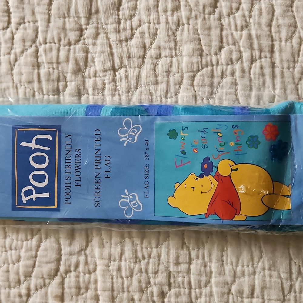 Vintage Winnie the Pooh Flag 1999 size 28' x 40'